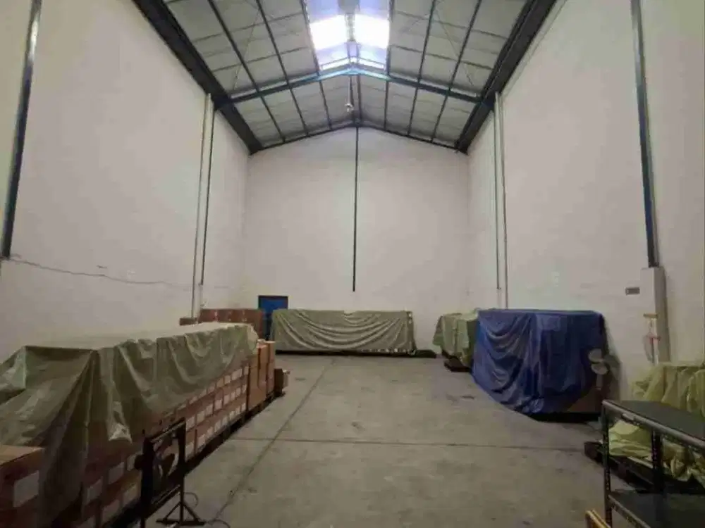 Dijual gudang bagus di pergudangan eraprima Daan mogot