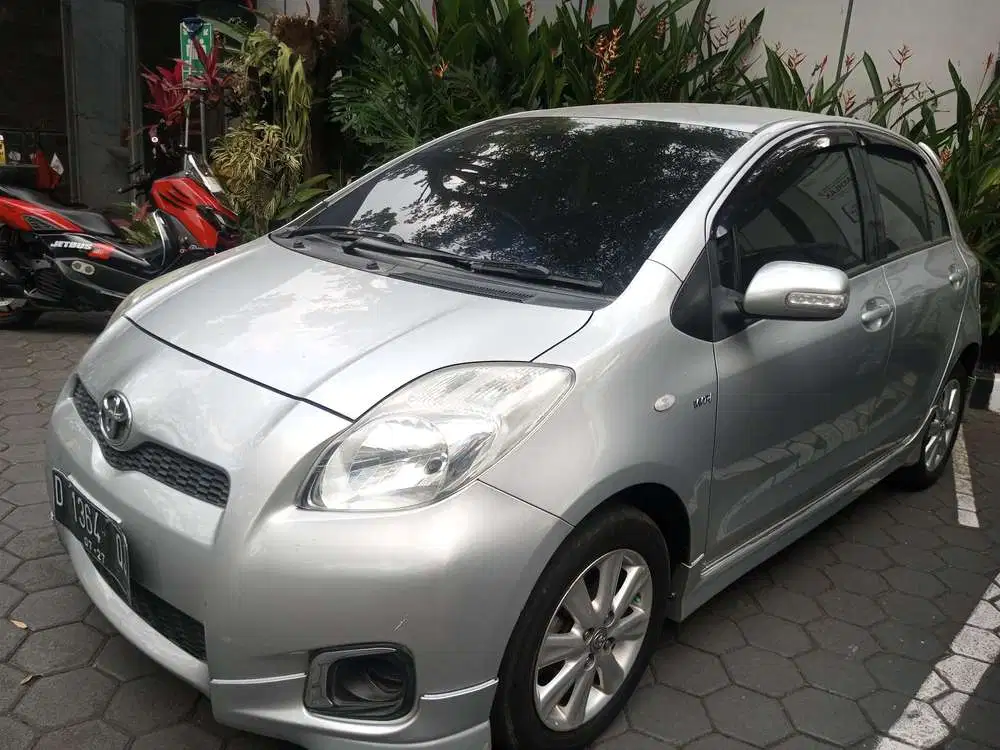 Toyota Yaris 2012 Bensin