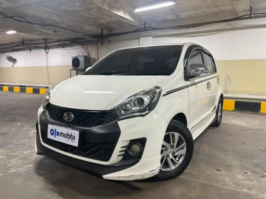 LOW DP Daihatsu Sirion 1.3 RS Bensin-AT 2016 ZKD