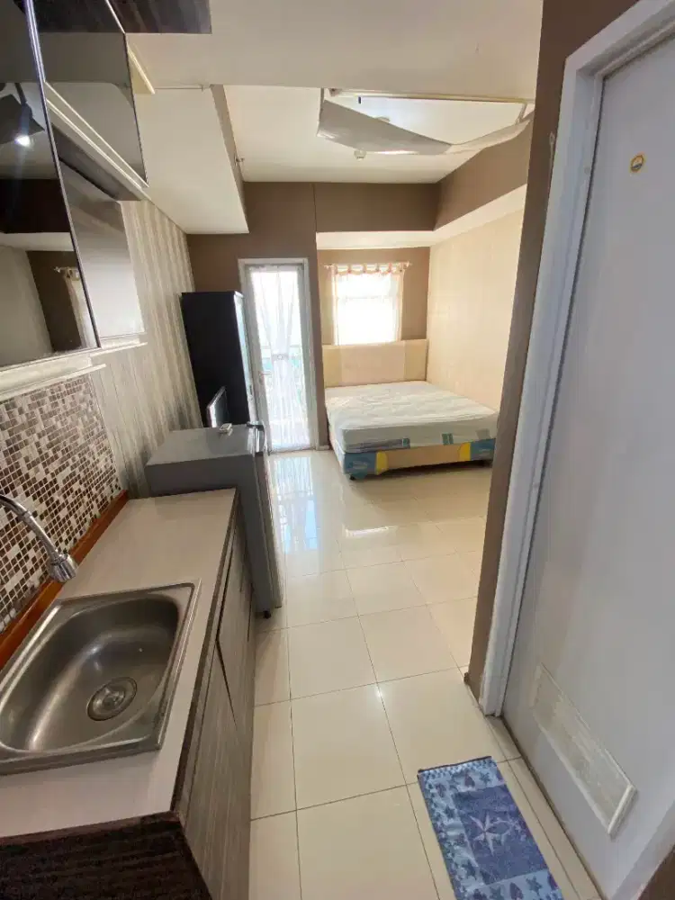 Disewakan Apartemen Green Lake Sunter Tipe Studio Semi Furnished