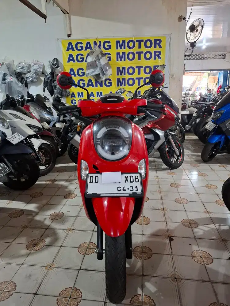 Honda Scoopy 2026 Merah