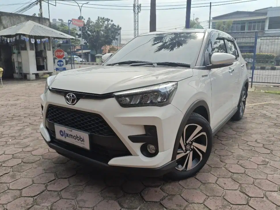 LOW DP Toyota Raize 1.0 Turbo GR Sport Bensin-AT 2022 HFT