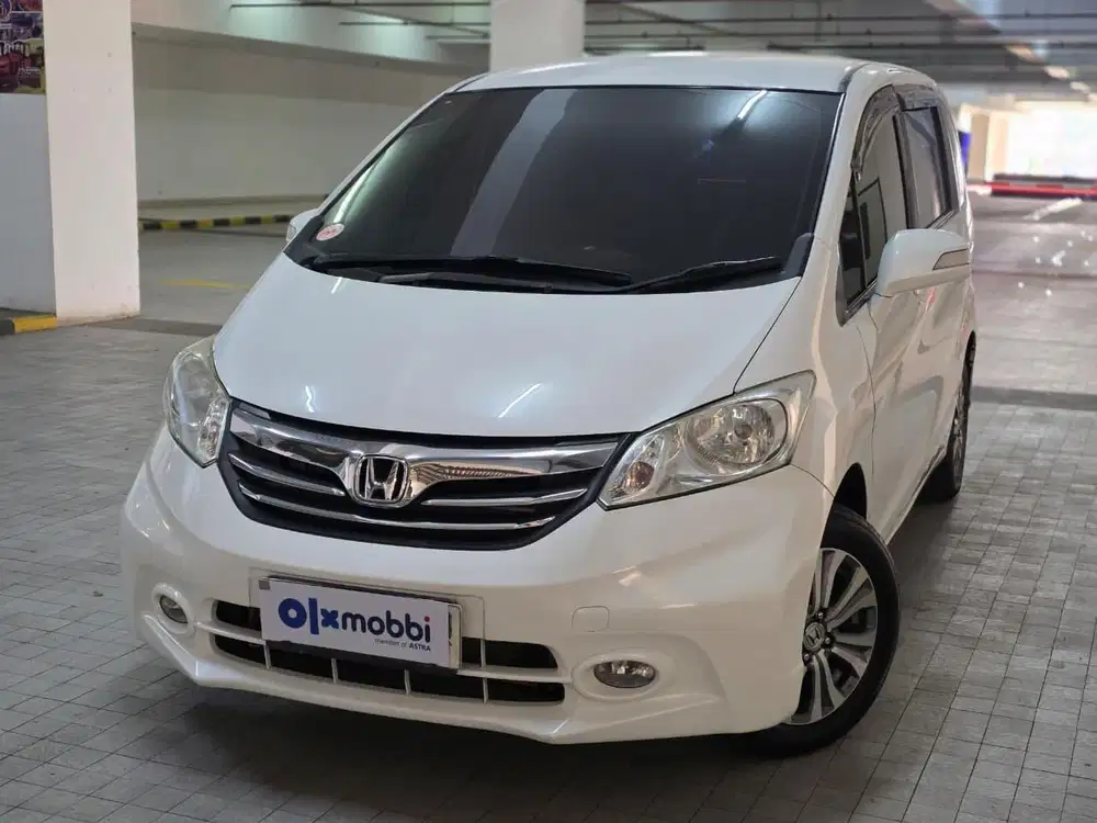 Pajak Panjang - Honda Freed 1.5 E Bensin-AT 2013
