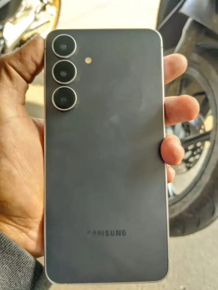 Samsung 25 Fe 8/256
