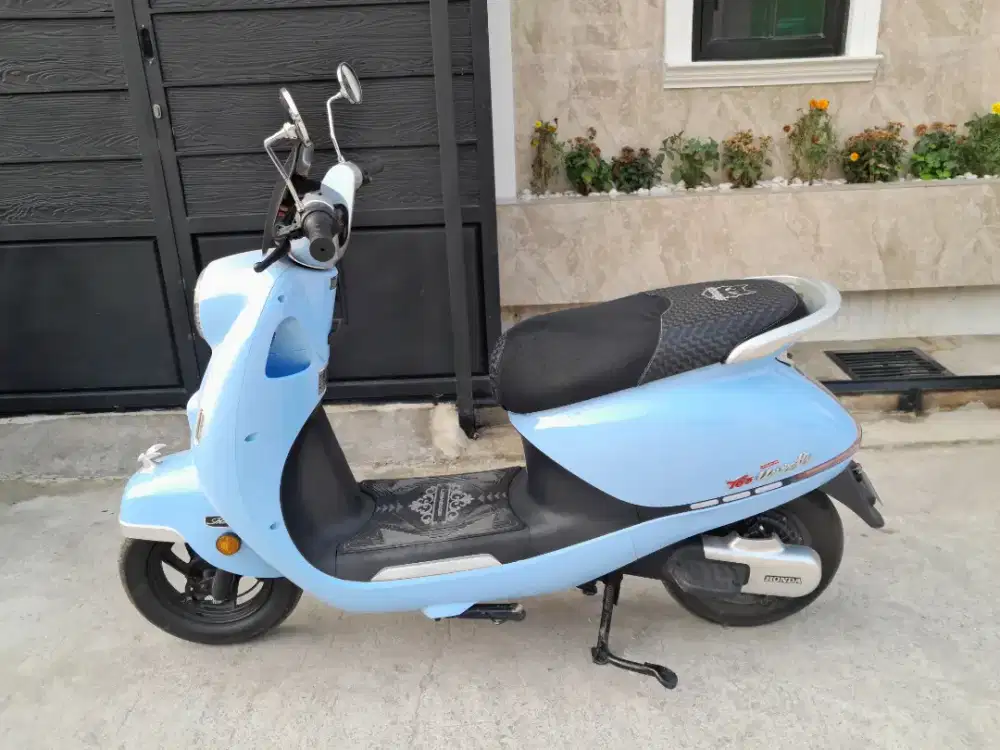 Sepeda listrik uwinfly T65L Lithium