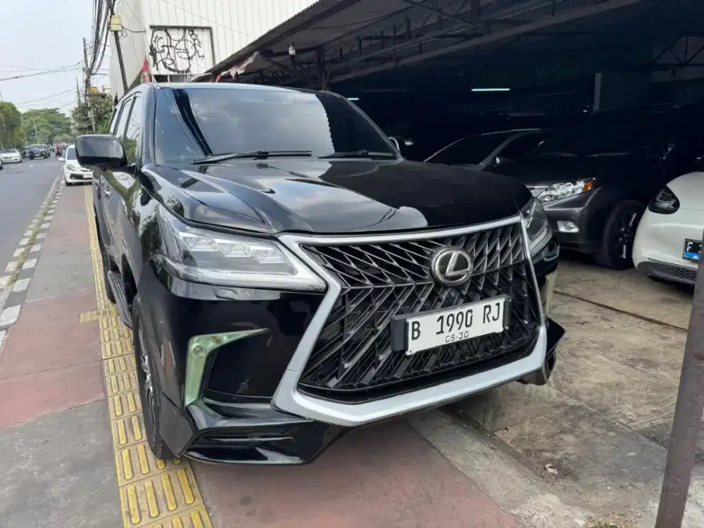 Lexus LX570 th 2008 Facelif 2020