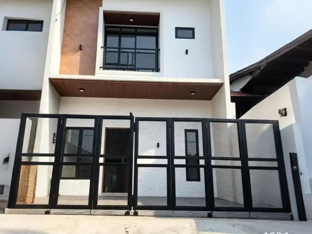 DIJUAL RUMAH 2 LANTAI SIAP HUNI DI CIPUTAT