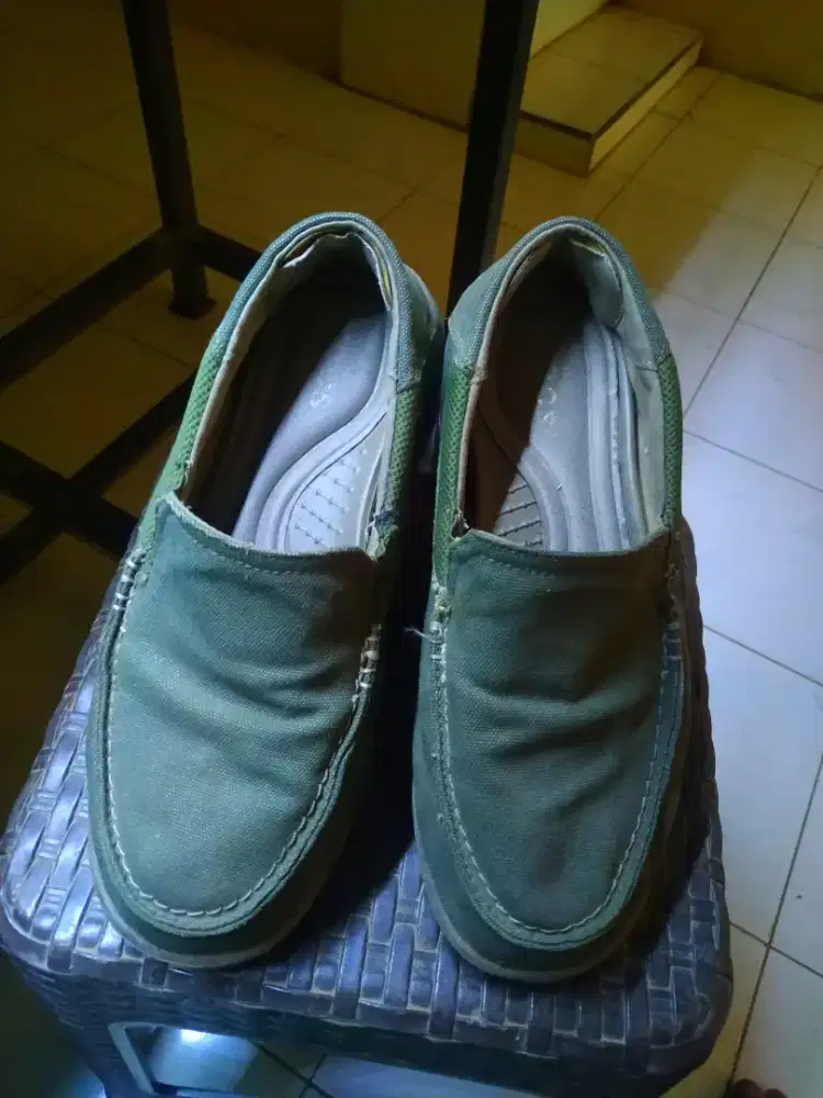 Sepatu crocs santa cruz original