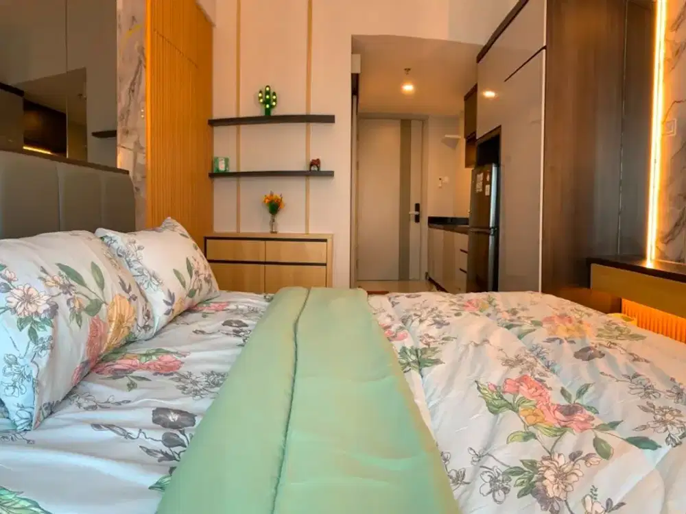 Apartemen Bella Baru Sekali Furnished Lengkap Mewah Terhubung Dengan Mall dan Lantai Rendah