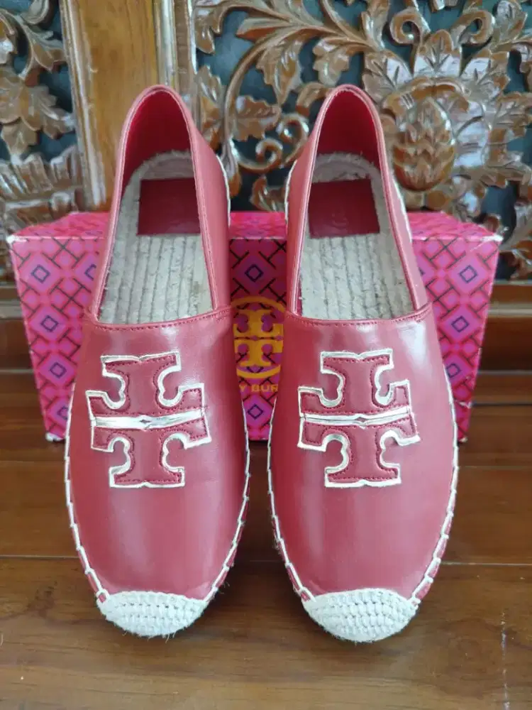 JUAL MURAH SEPATU BRANDED