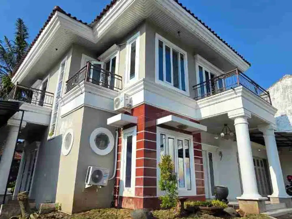 Rumah Mewah Halaman Luas di Durenan Tembalang Semarang