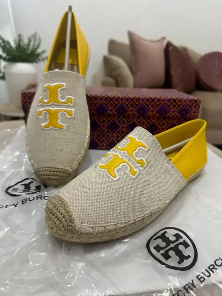 JUAL MURAH SEPATU BRANDED