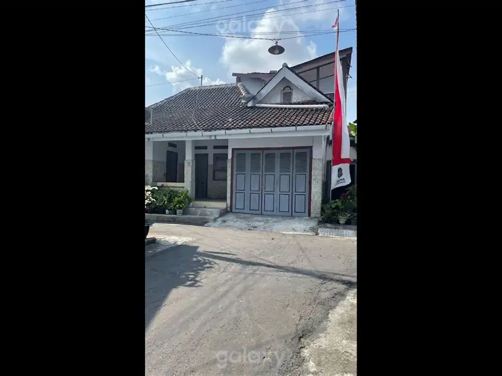 Rumah Bagus 8 Kamar Kepanjen Kidul Blitar GMK04174