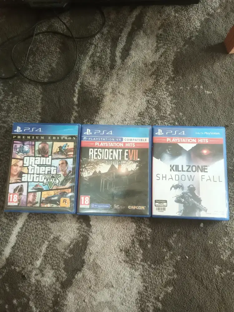 Jual BD PS 4 GTA V, Resident Evil7, Killzone