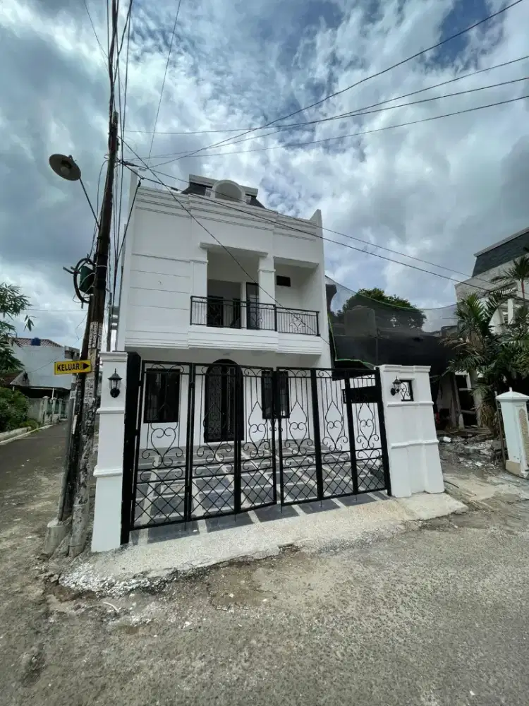 DI SEWAKAN RUMAH