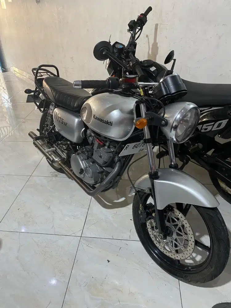 Kawasaki W175 Se