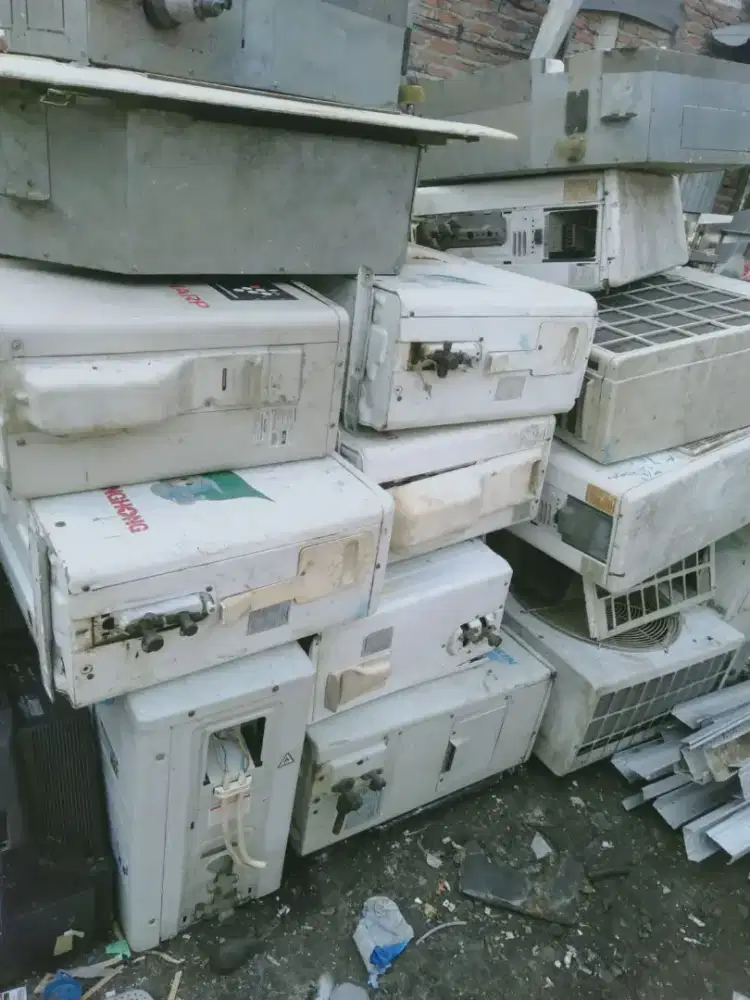 MENERIMA JUAL BELI AC BEKAS SATUAN/BORONGAN