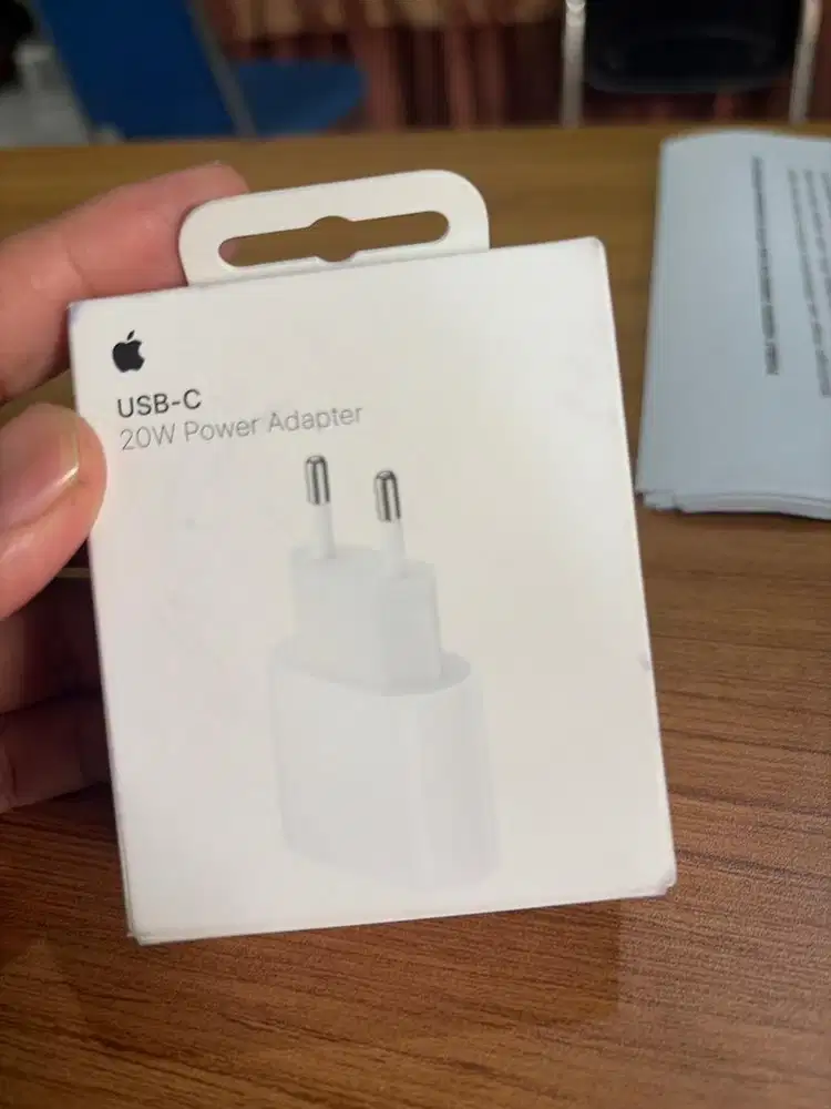 Apple 20W USB-C Power Adapter Original iBox Bekas Mulus Fullset