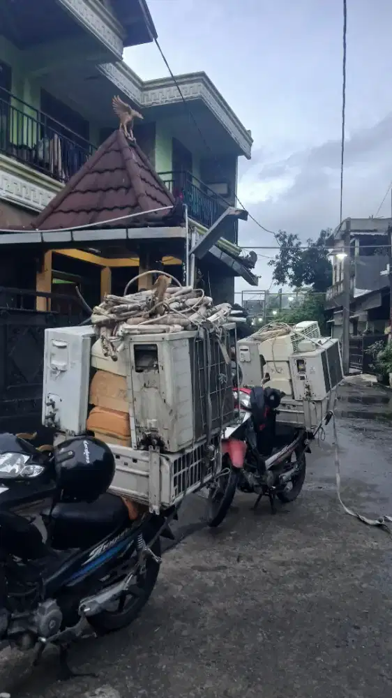 MENERIMA JUAL BELI AC BEKAS SATUAN/BORONGAN
