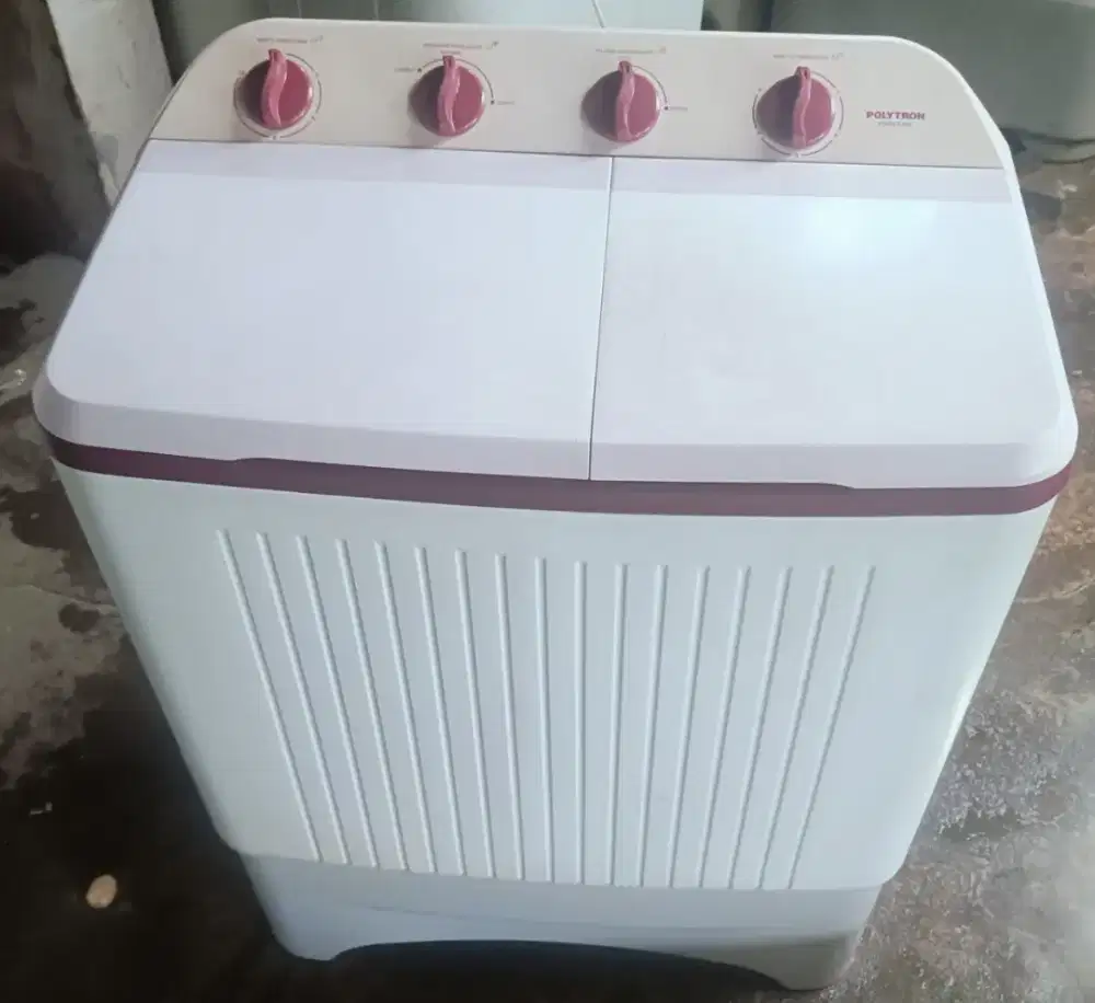 Mesin cuci polytron 8kilo