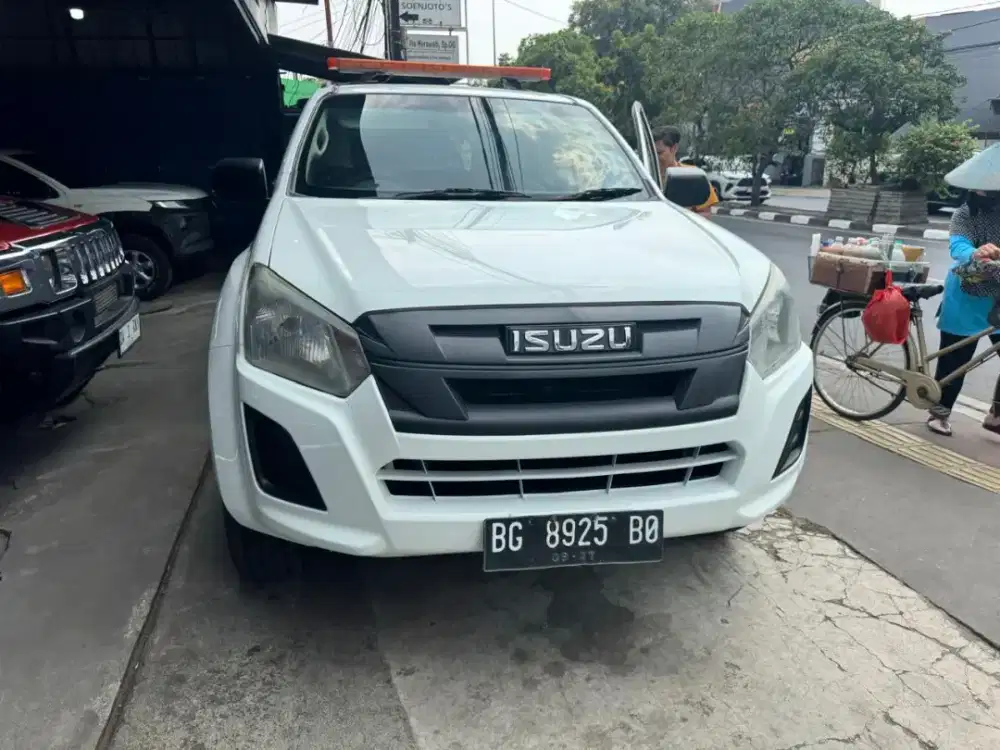 Isuzu D max doble cabin dieawl th 2022 4x4