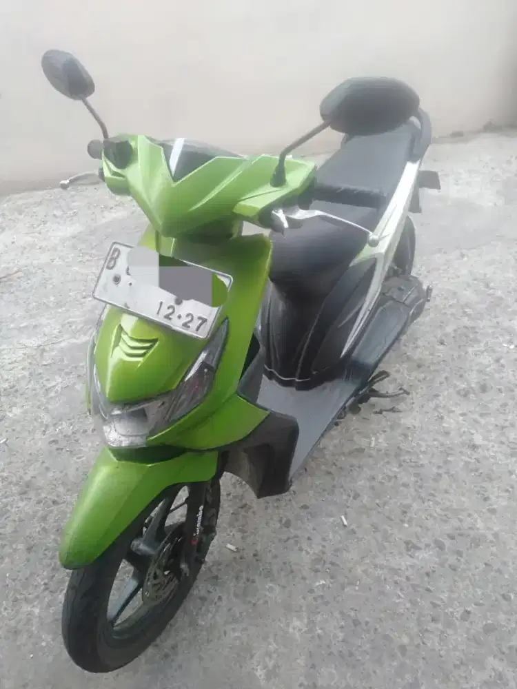 BEAT KARBU 2012 PUTIH HIJAU