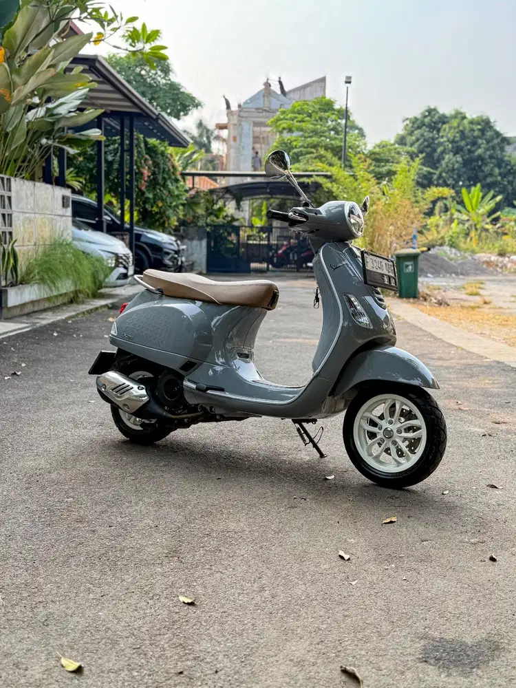 VESPA PIAGGIO LX 125 IGET FACELIFT 2025