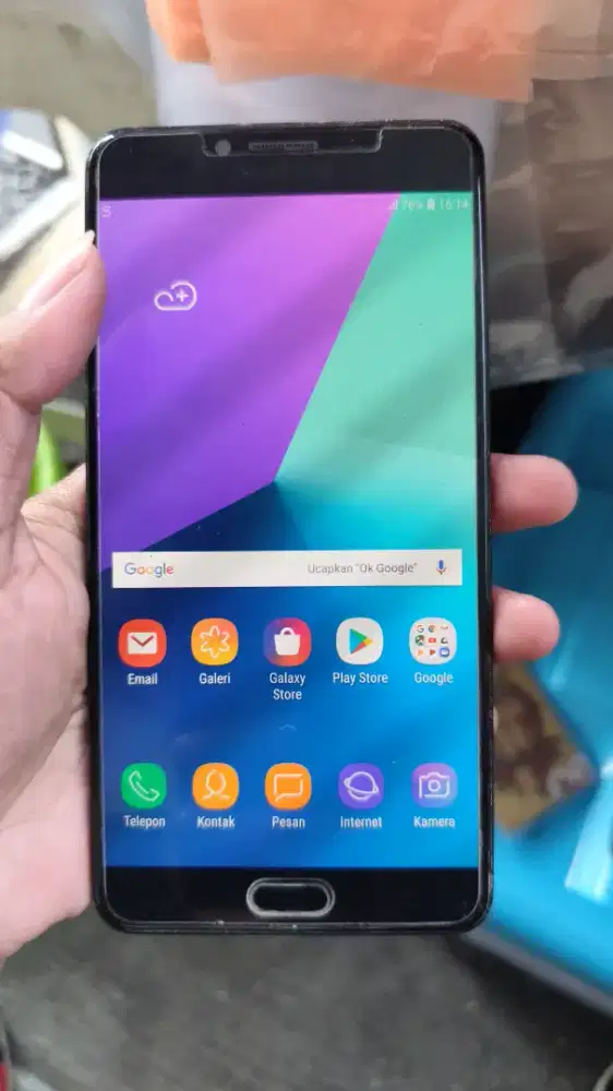 Samsung C9 pro 6/64 GB
