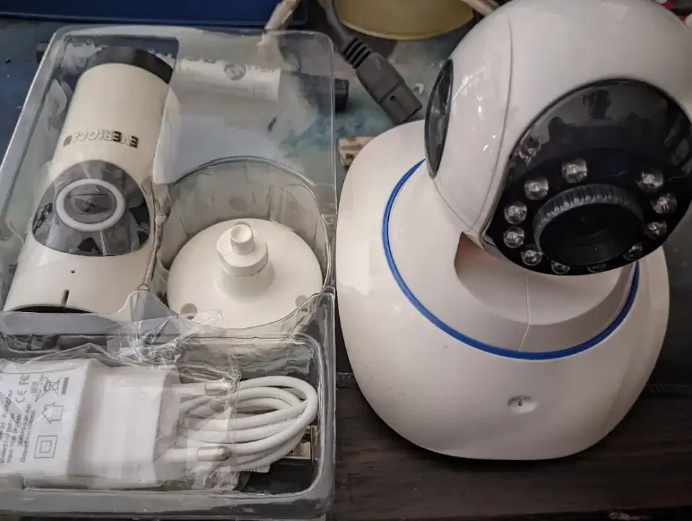 Paket 2 CCTV Bisa Dikontrol Lewat HP