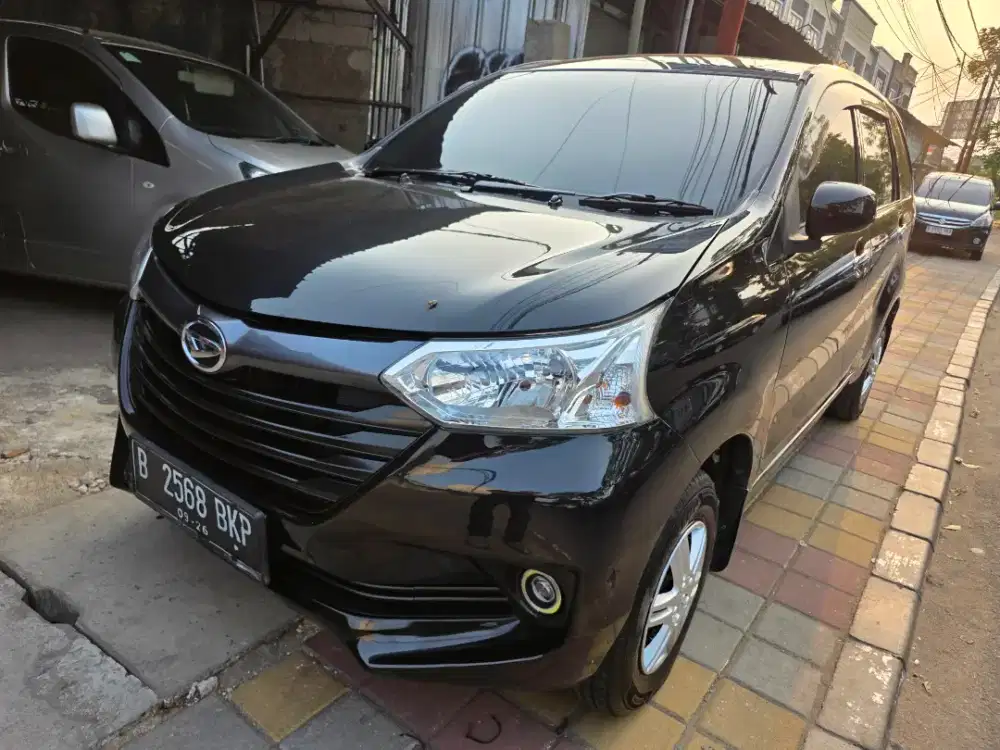 XENIA M MANUAL 2016