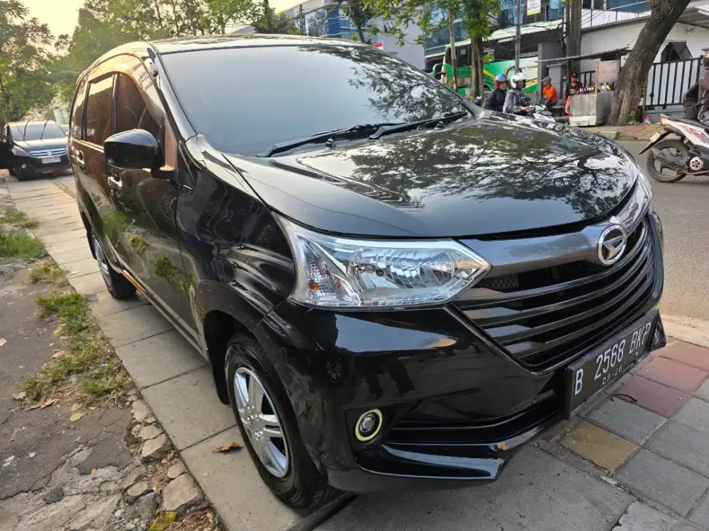 XENIA M MANUAL 2016