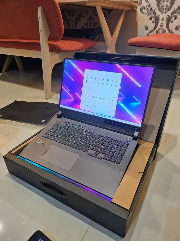 ASUS ROG STRIX G17 G713RW Ryzen9 6900Hz/RTX 3070Ti/32GB/1TB