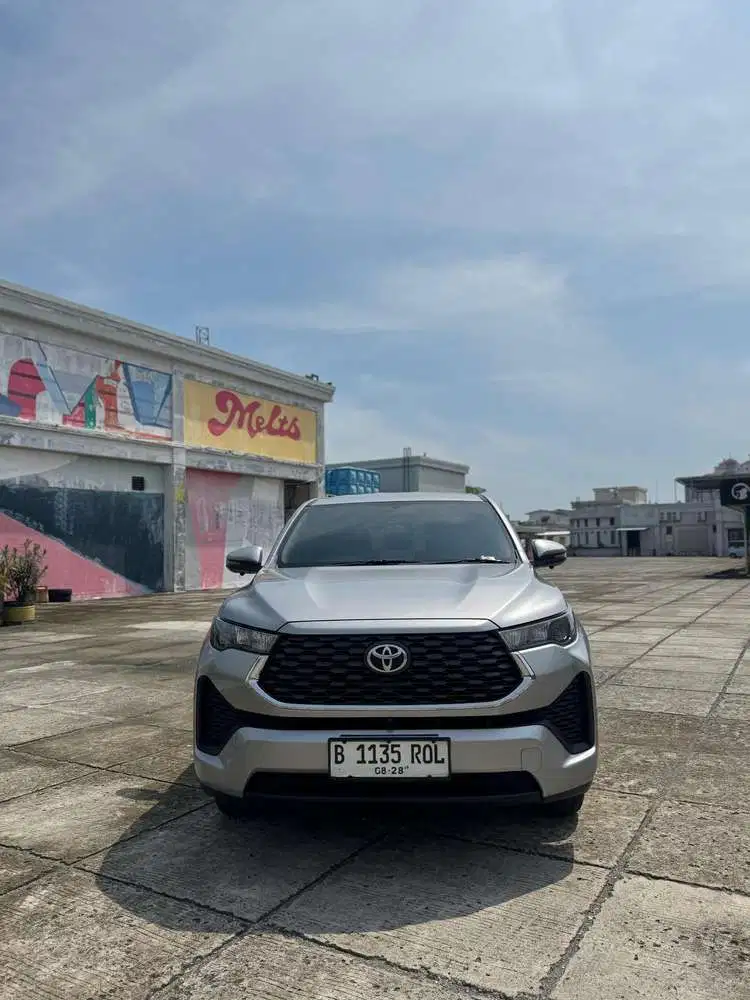 Toyota Kijang Innova 2023 Bensin