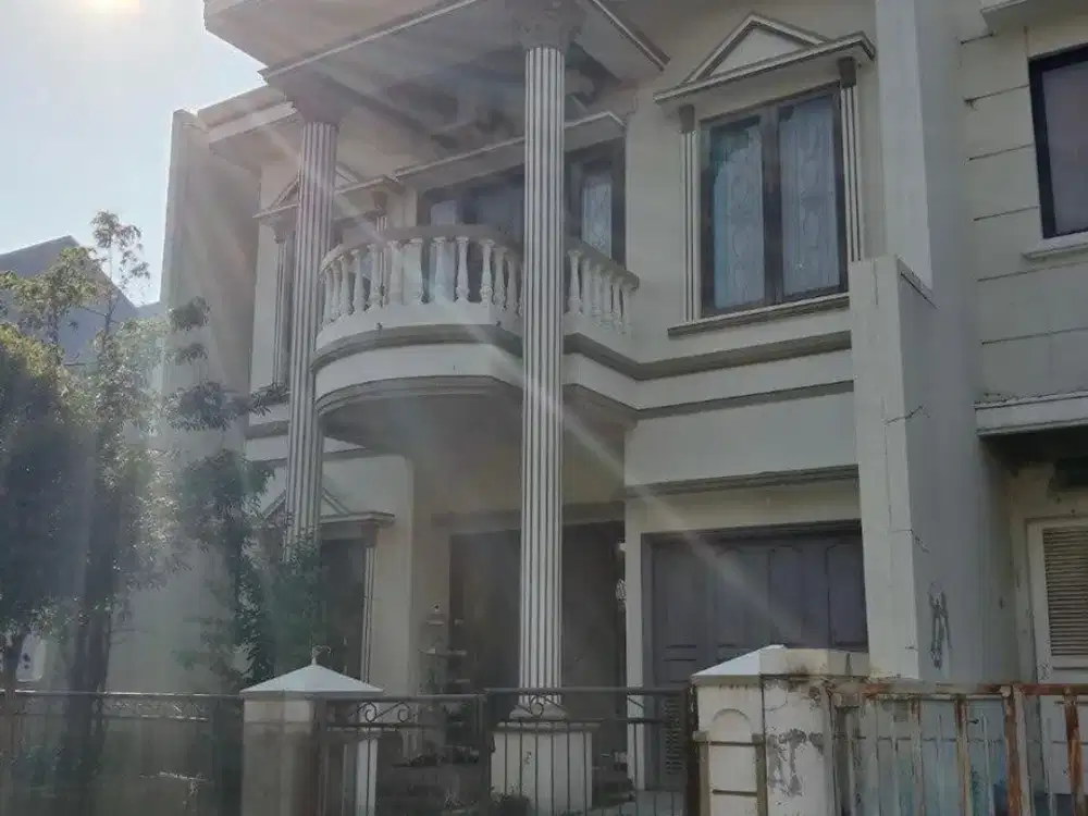 Dijual Termurah Rumah Classic Murah di Pakuwon City San Diego, Sby