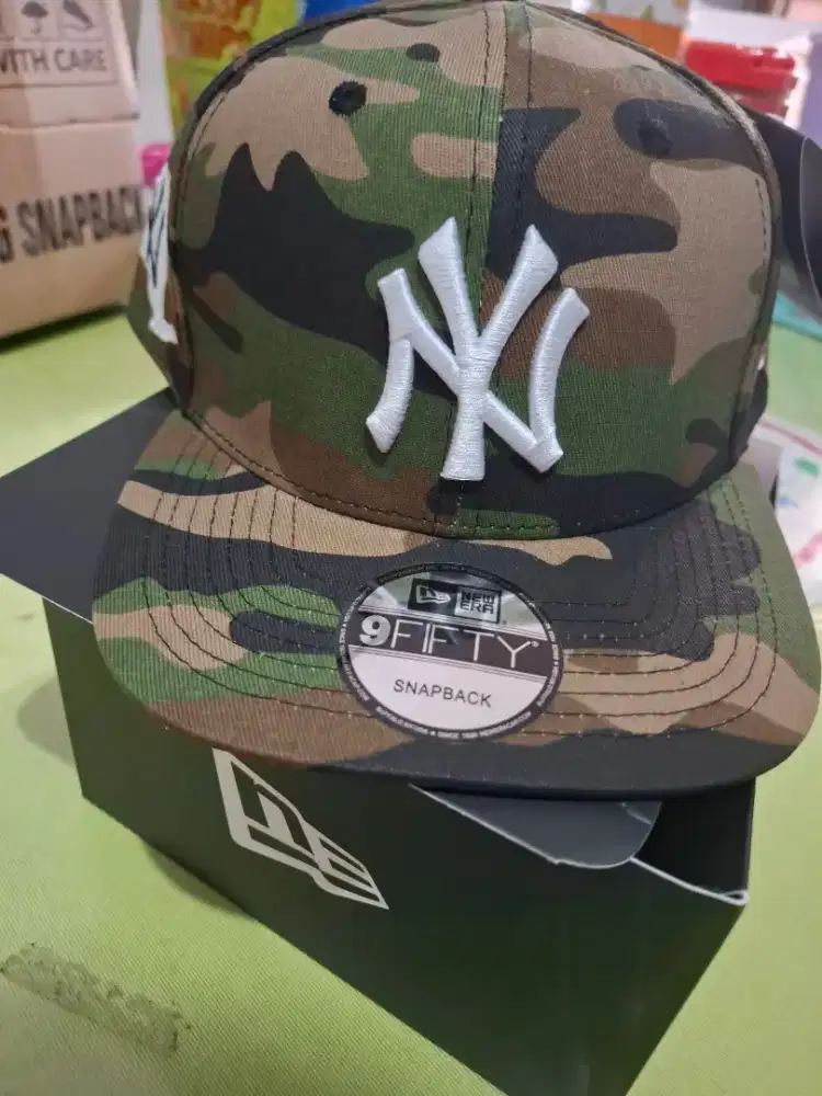 Topi Snapback NY camo