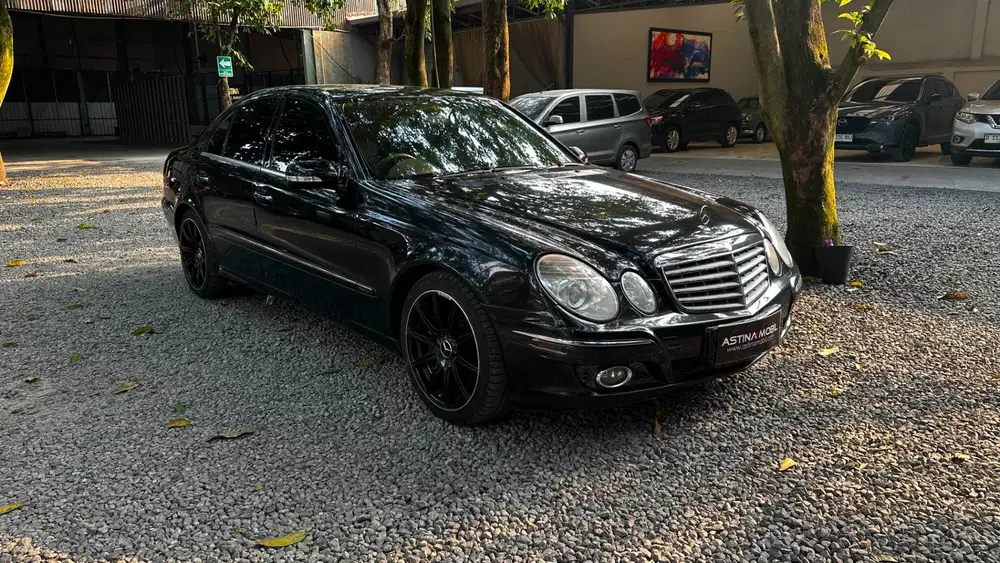 MERCEDES BENZ E280 3.0 AT
