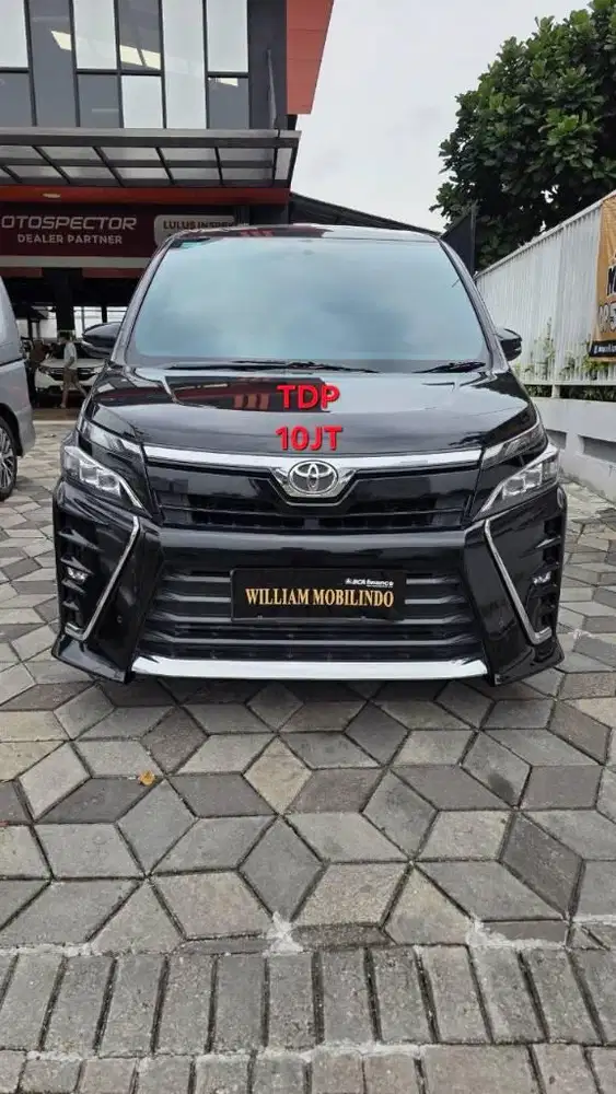 Toyota Voxy 2.0 Matic Tahun 2020 Kondisi Mulus Terawat Istimewa