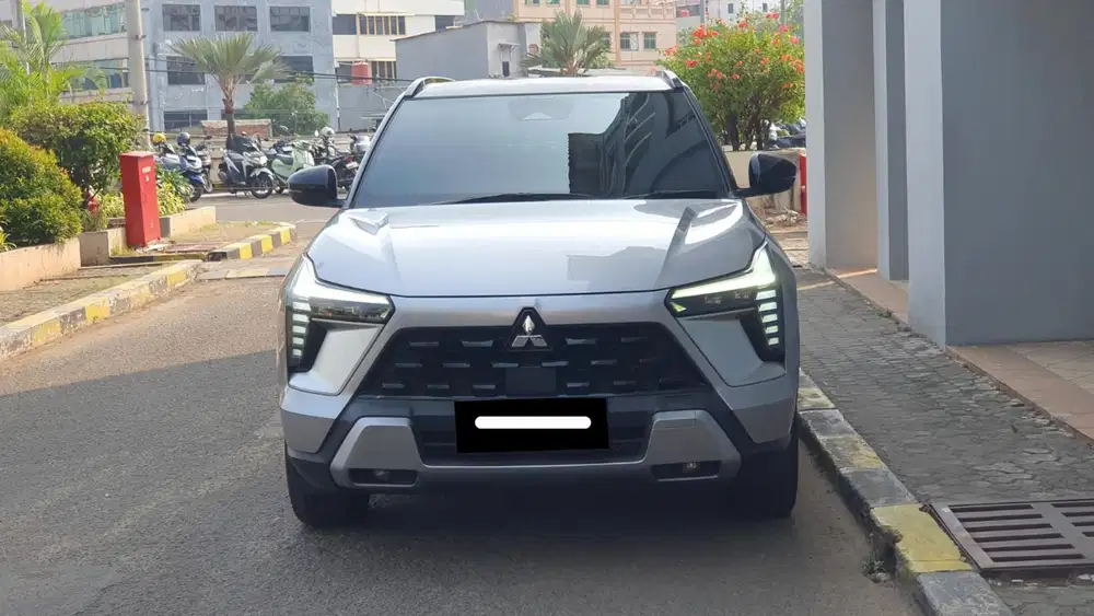 Km 7rb mitsubishi xforce ultimate ds diamond sense 2025 silver
