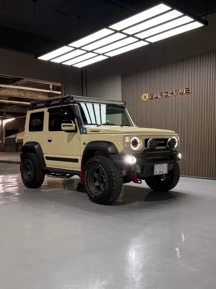 Suzuki Jimny 2025 KM 1rb Full Modif Branded 100jt+