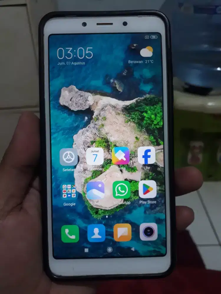 Xiaomi redmi 6a 4G 2/16 layar 5.5 inchi normal