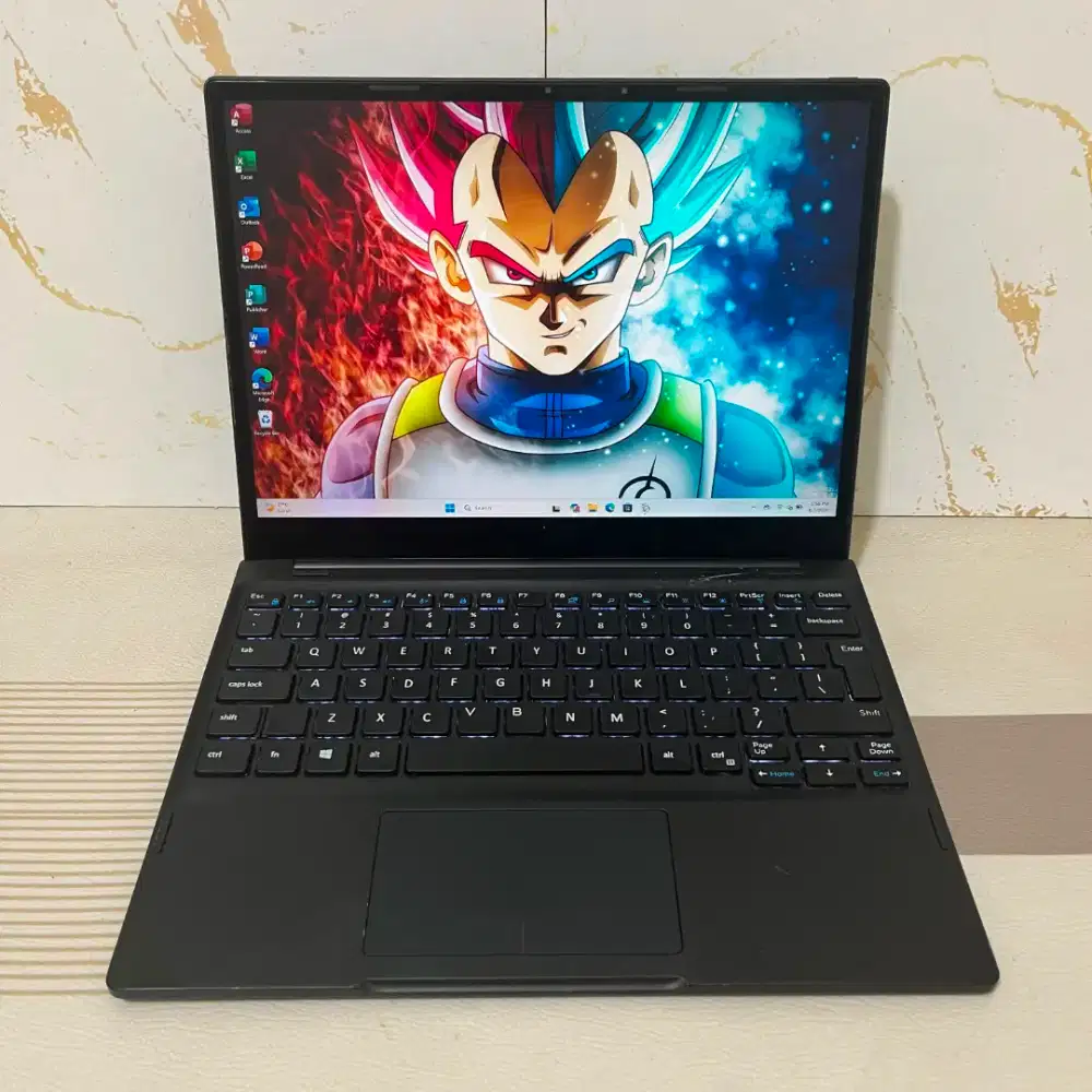 Dell Latitude 7285 2-in-1 (Detachable).