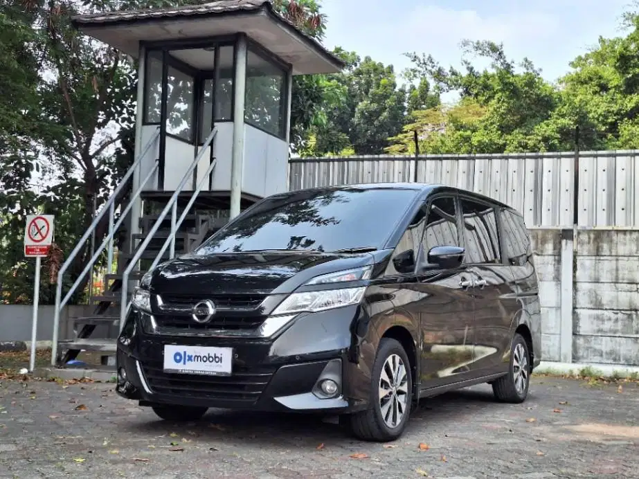 Nissan Serena 2.0 X Bensin-AT 2019