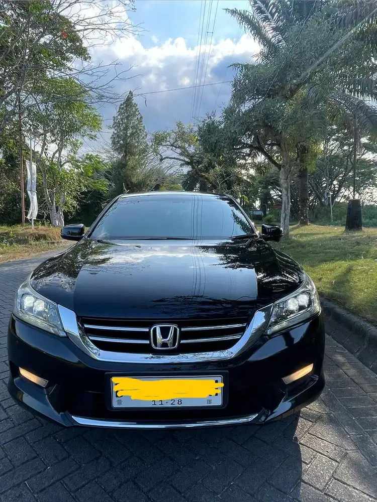 Di JUAL Honda Accord terawat bersih bening isyimewa