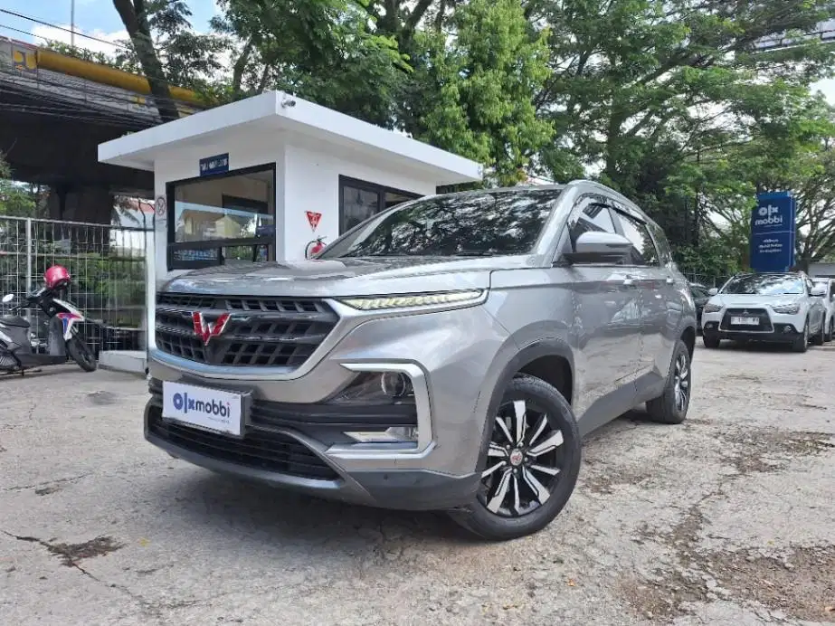 LOW DP Wuling Almaz 1.5 Exclusive 7-Seater Bensin-AT 2021 DFO