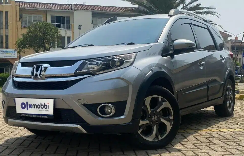 TDP 8, JT Honda BR-V 1.5 E Bensin-AT Abu 2018