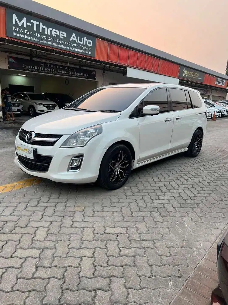 Mazda 8 2013 Bensin