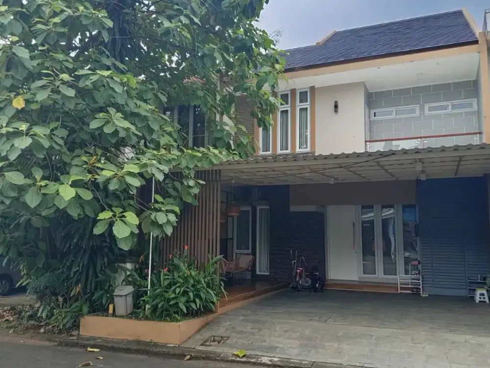 Dijual Rumah Luxury 2 Lantai Legenda Wisata Cibubur Zona Vivaldi, Semifurnished - 2.3M Nego
