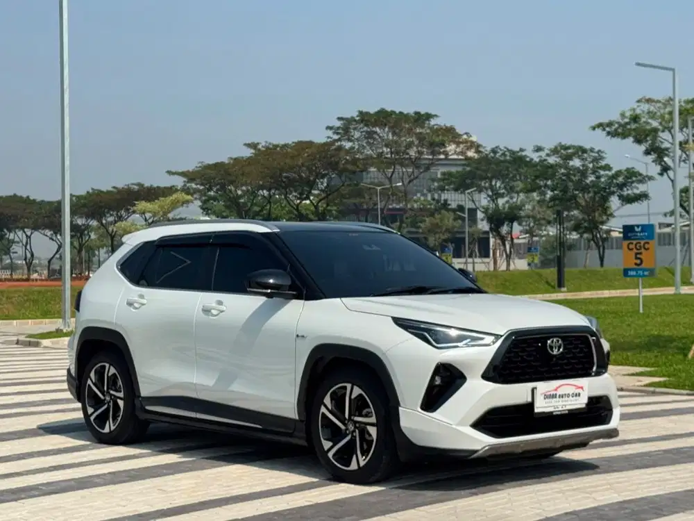 Yaris Cross GR Hybrid 2023 KM 28RB