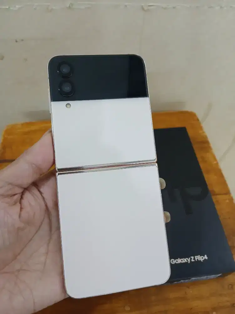 Samsung Z Flip 4 512Gb SEIN