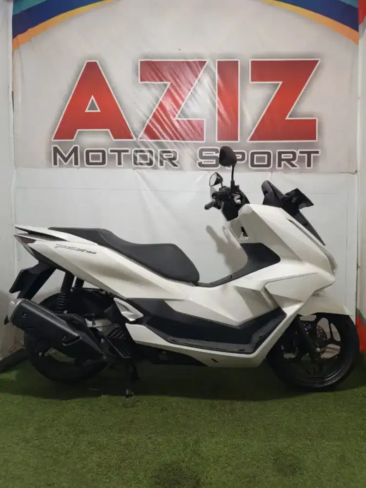 Honda PCX putih glosy  terbaru map Aziz Hana motor